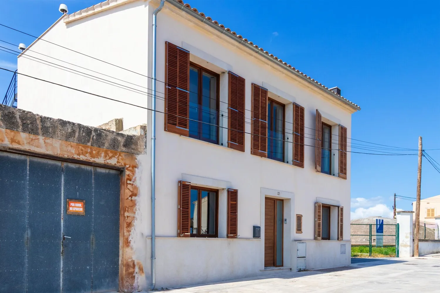 Townhouse-with-privacy-and-fantastic-views-in-Muro