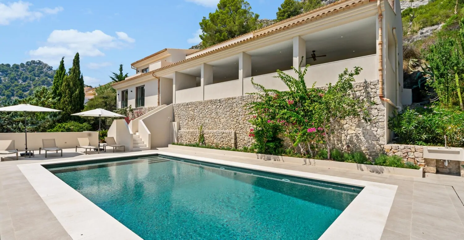 Luxuriöse-Villa-mit-Meerblick in-Pollensa