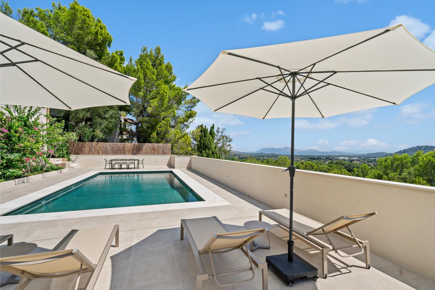 Luxuriöse-Villa-mit-Meerblick in-Pollensa