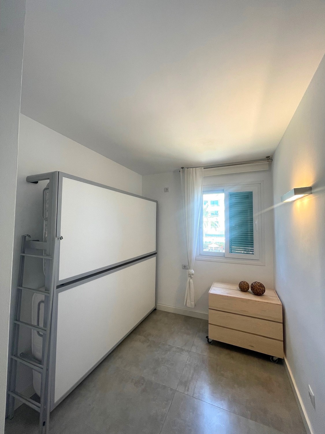 Moderne-Wohnung-am-Meer-Playa-de-Muro