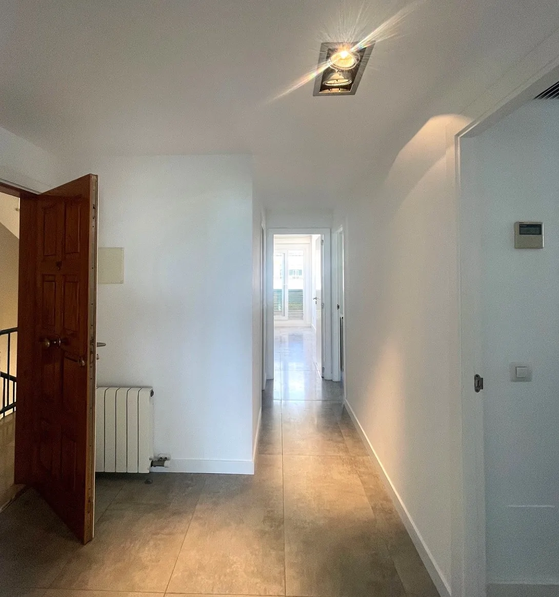 Moderne-Wohnung-am-Meer-Playa-de-Muro