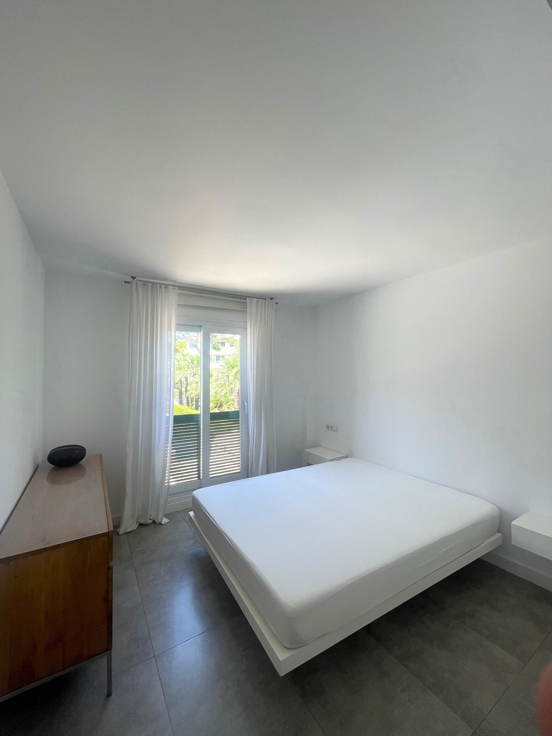 Moderne-Wohnung-am-Meer-Playa-de-Muro