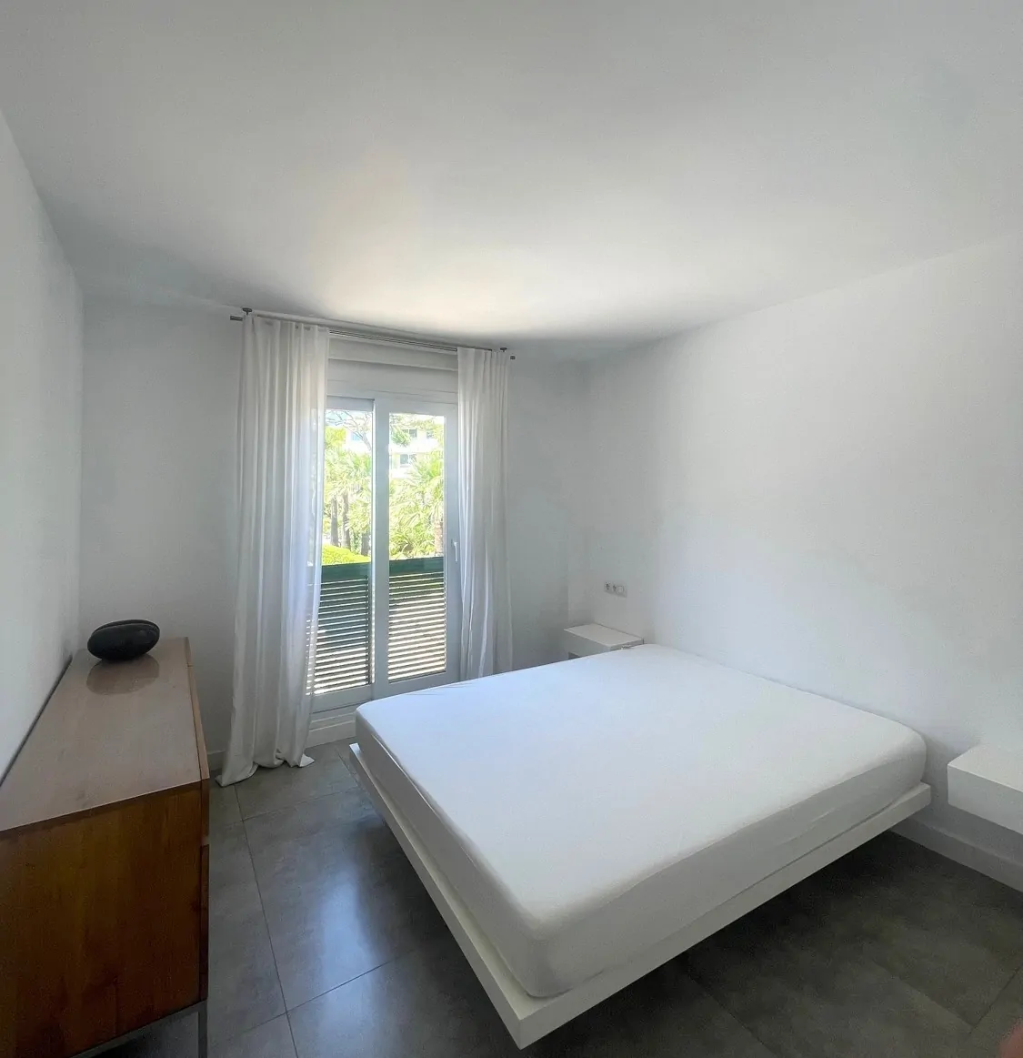 Moderne-Wohnung-am-Meer-Playa-de-Muro