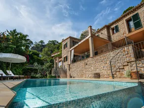 Villa-con-vistas-al-mar-en-Deiá-Mallorca