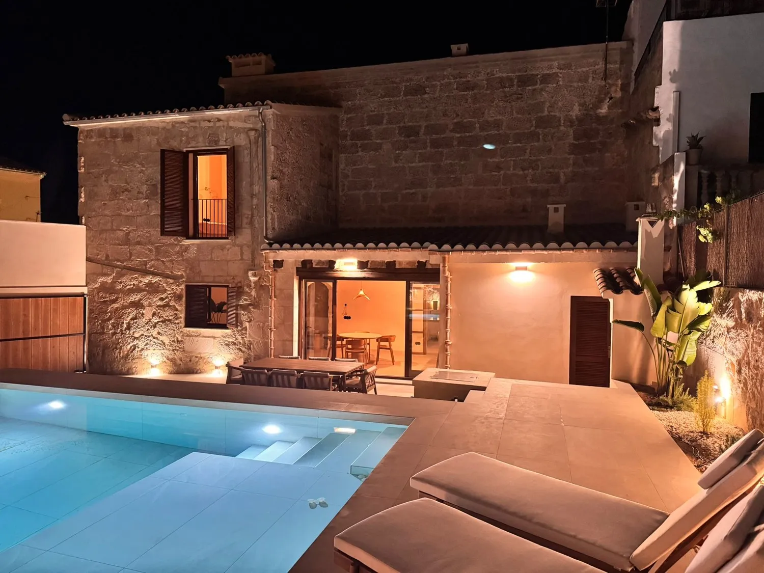 villa-for-sale - renovated-house - property-in-muro - villa-with-pool - mallorcan-house - exclusive-home - house-with-garden - furnished-property - underfloor-heating - aerothermal-system - private-pool - house-with-terrace - house-with-patio - built-in-w