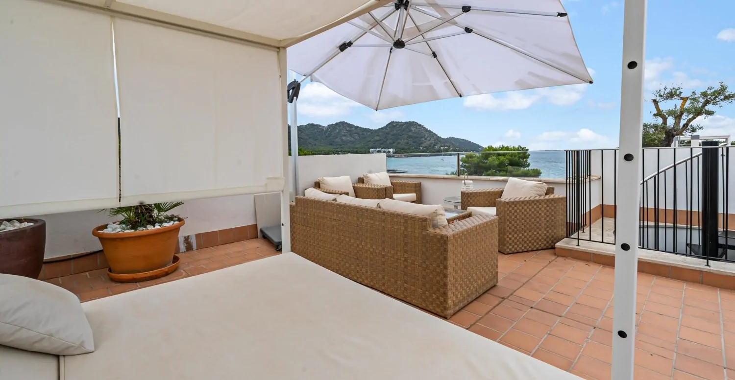 Fantastisches-Penthouse-mit-Meerblick-in-Costa-de-los-Pinos