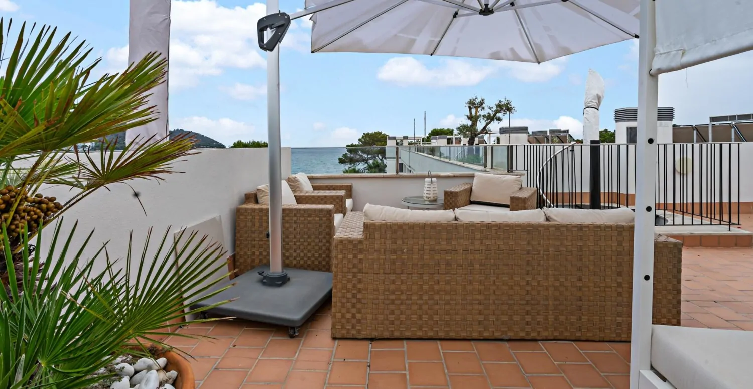 Fantastisches-Penthouse-mit-Meerblick-in-Costa-de-los-Pinos