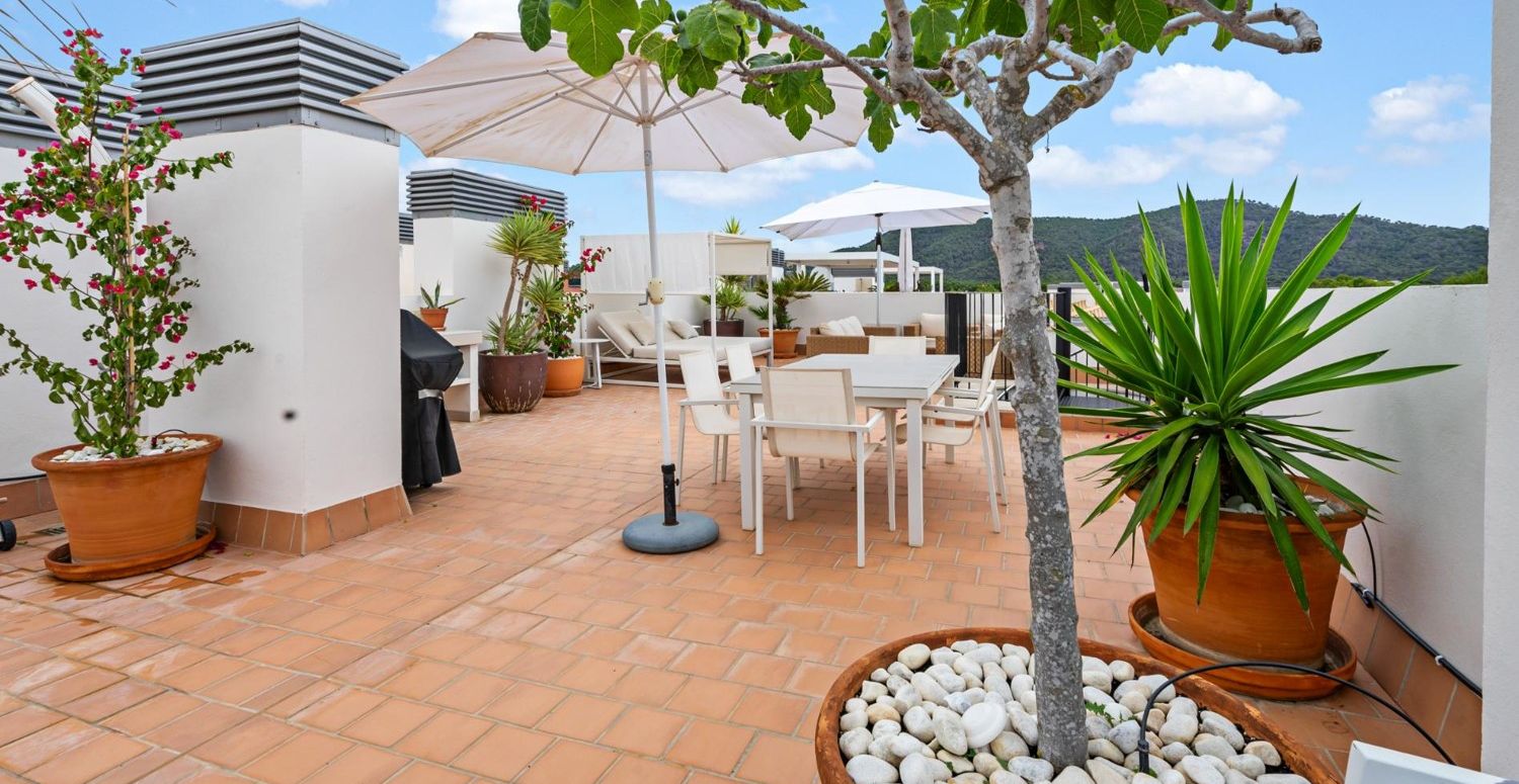 Fantastisches-Penthouse-mit-Meerblick-in-Costa-de-los-Pinos