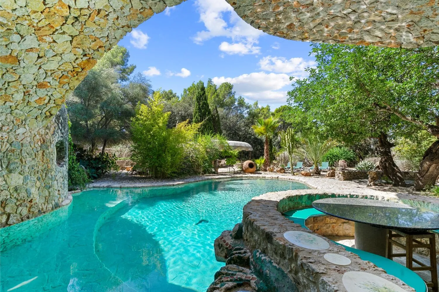 Villa-near-the-sea-in-Alcanada-Alcúdia