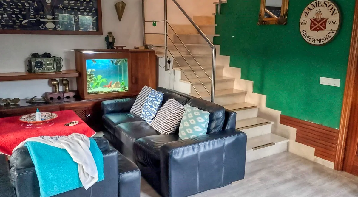 Zu-verkaufen-schöne-Doppelhaushälfte-mit-Schwimmbad-nur-wenige-Meter-vom-Strand-von-Alcudia