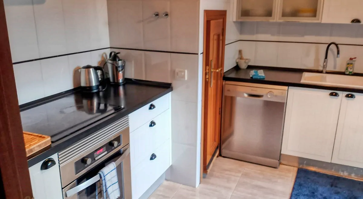 Zu-verkaufen-schöne-Doppelhaushälfte-mit-Schwimmbad-nur-wenige-Meter-vom-Strand-von-Alcudia