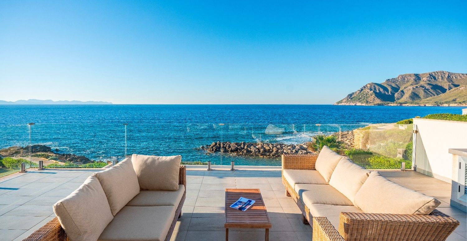 Moderne-Villa-am-Meer-in-Betlem