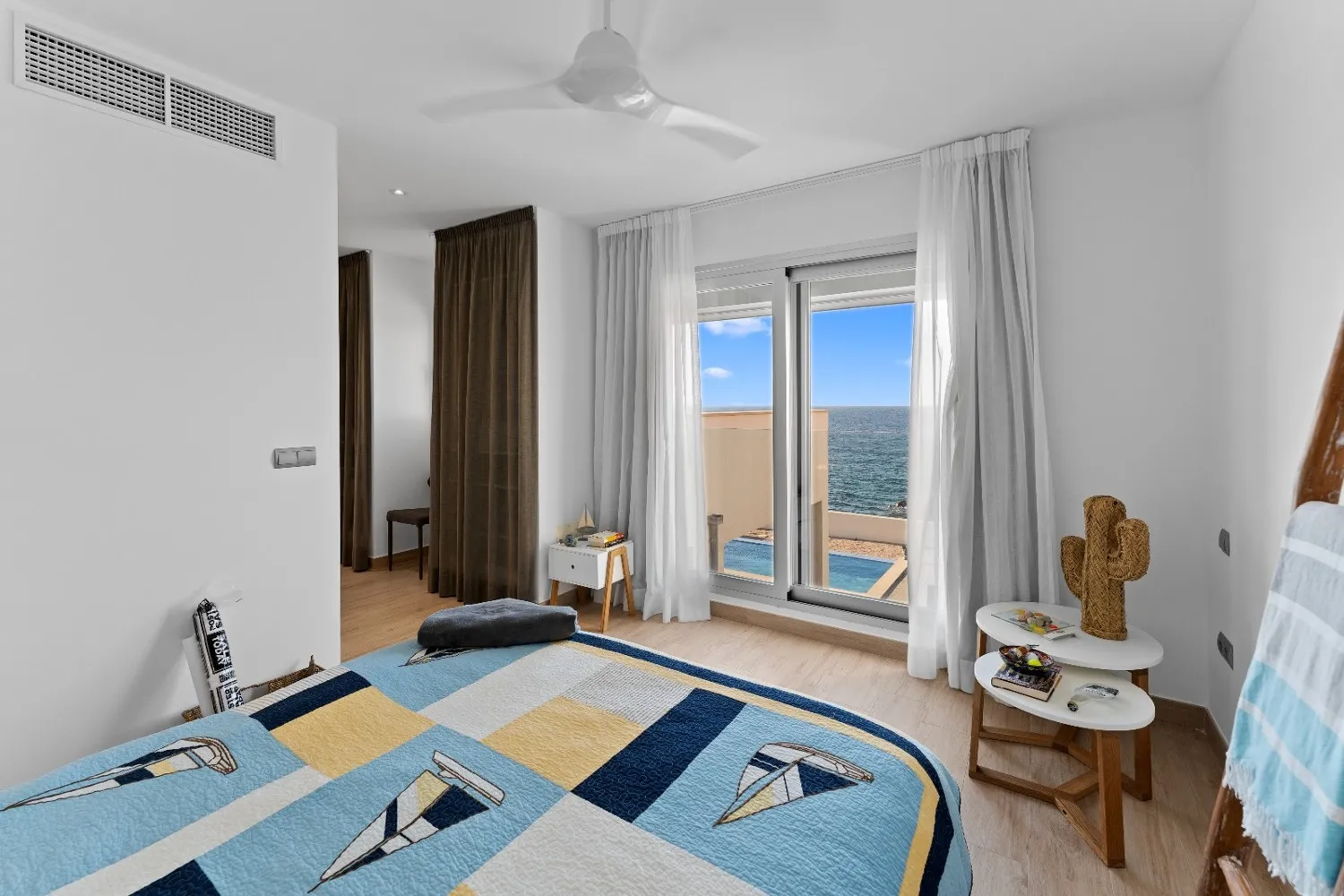 Modern-sea-front-villa-in-Betlem