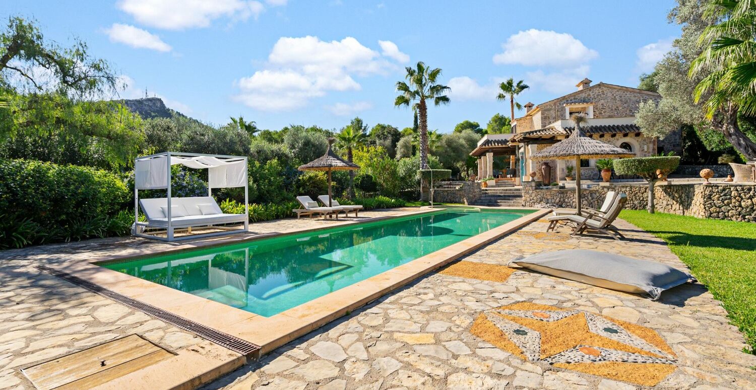 Finca-mit-Meerblick-in-Alcudia