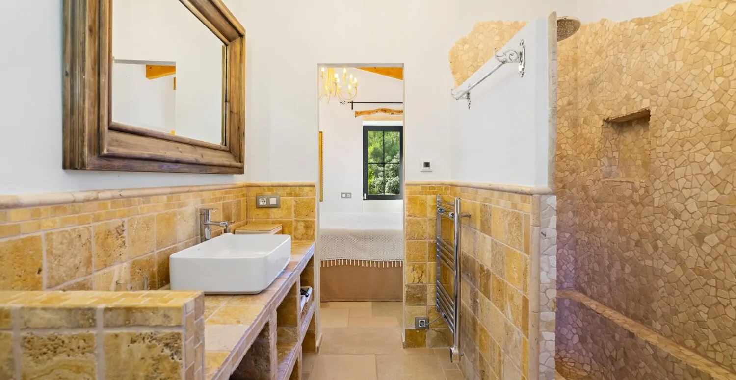 Finca-mit-Meerblick-in-Alcudia