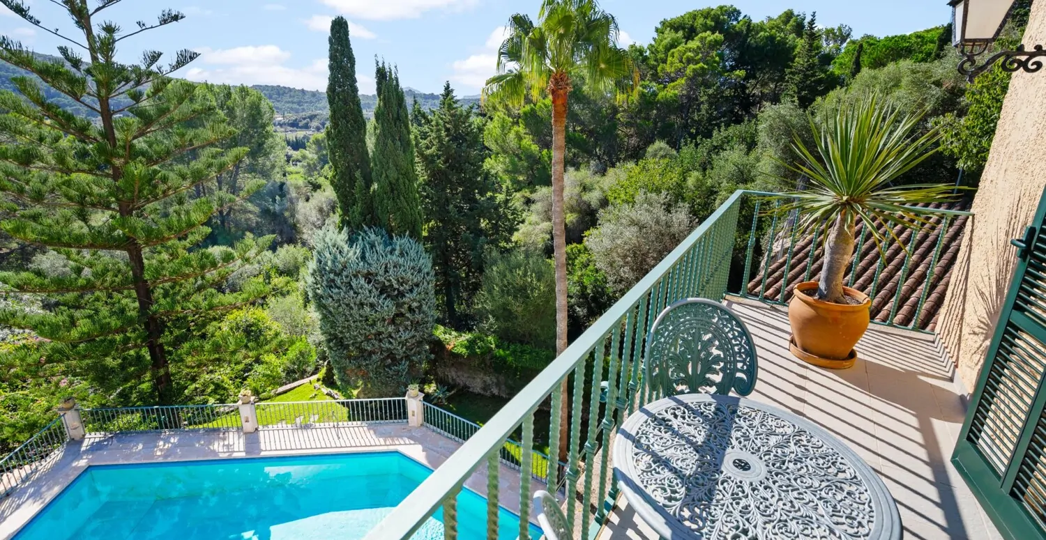Villa-mit-Aussicht-in-den-Bergen-von-Pollensa