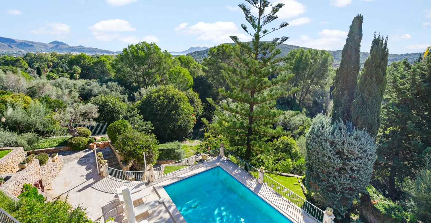 Villa-mit-Aussicht-in-den-Bergen-von-Pollensa