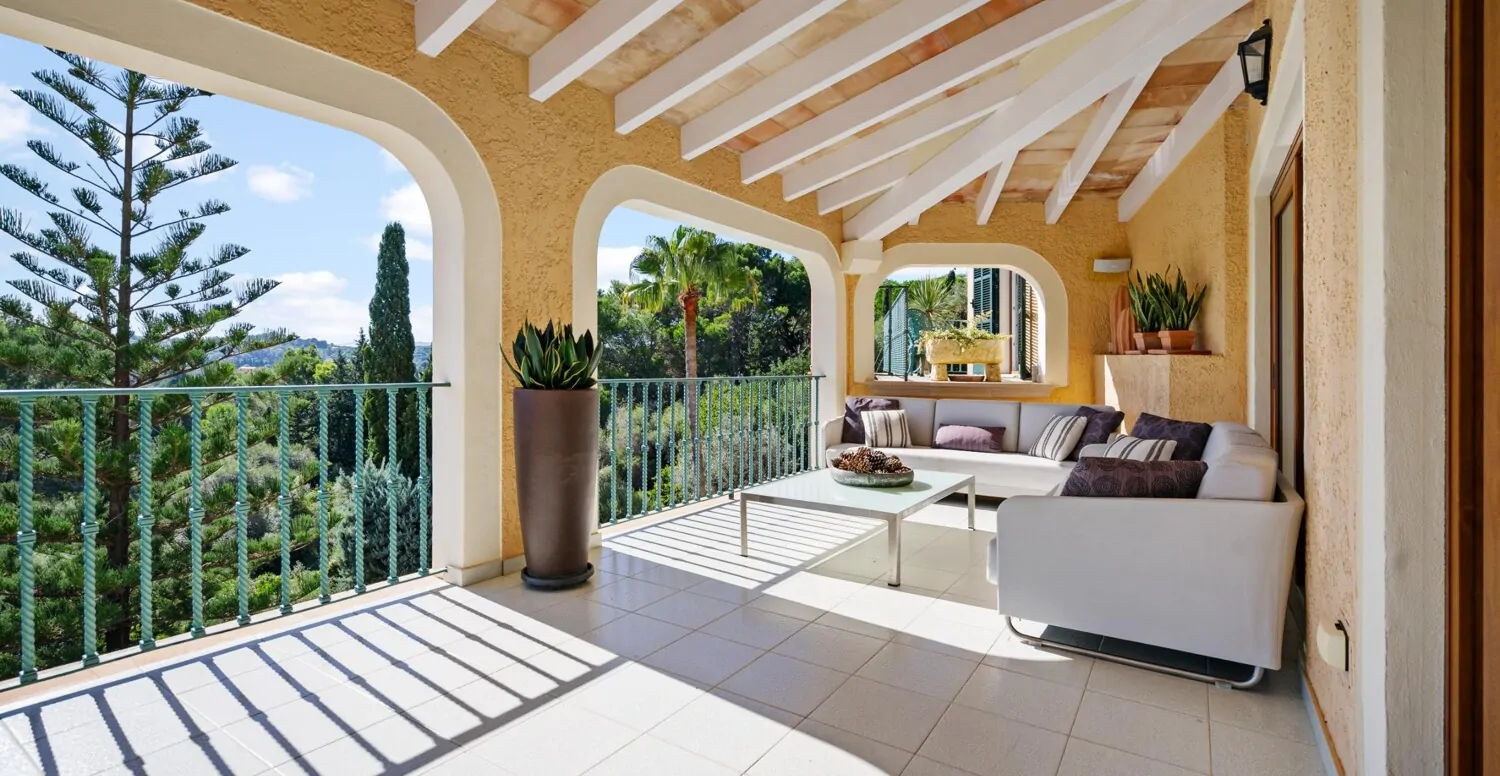 Villa-mit-Aussicht-in-den-Bergen-von-Pollensa
