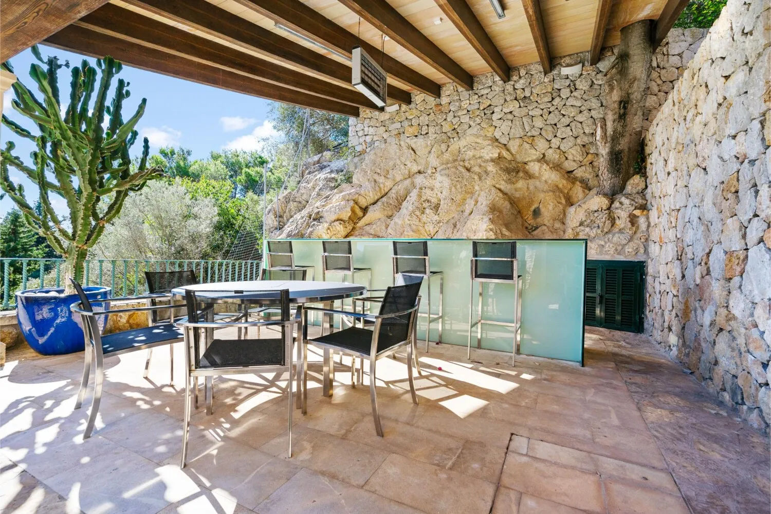 Villa-with-views-in-the-mountains-of-Pollensa