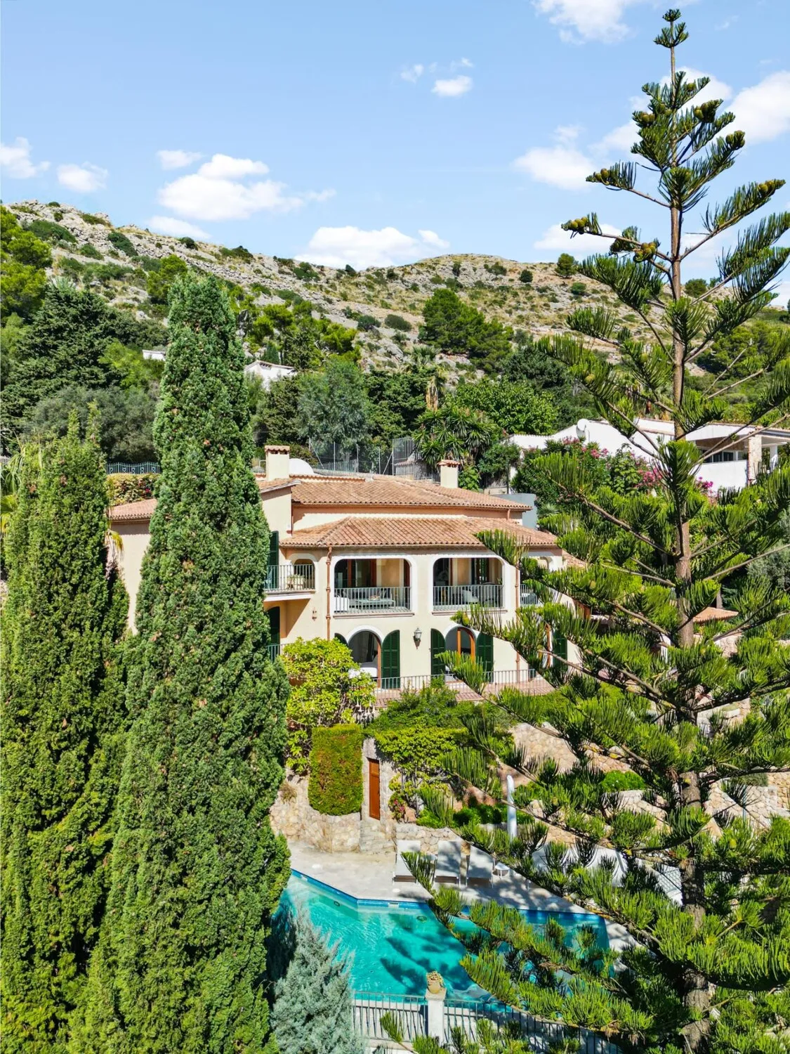 Villa-with-views-in-the-mountains-of-Pollensa