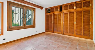 von_poll_real_estate_property_ES255641_image_3