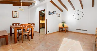 von_poll_real_estate_property_ES255641_image_0