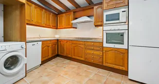 von_poll_real_estate_property_ES255641_image_1