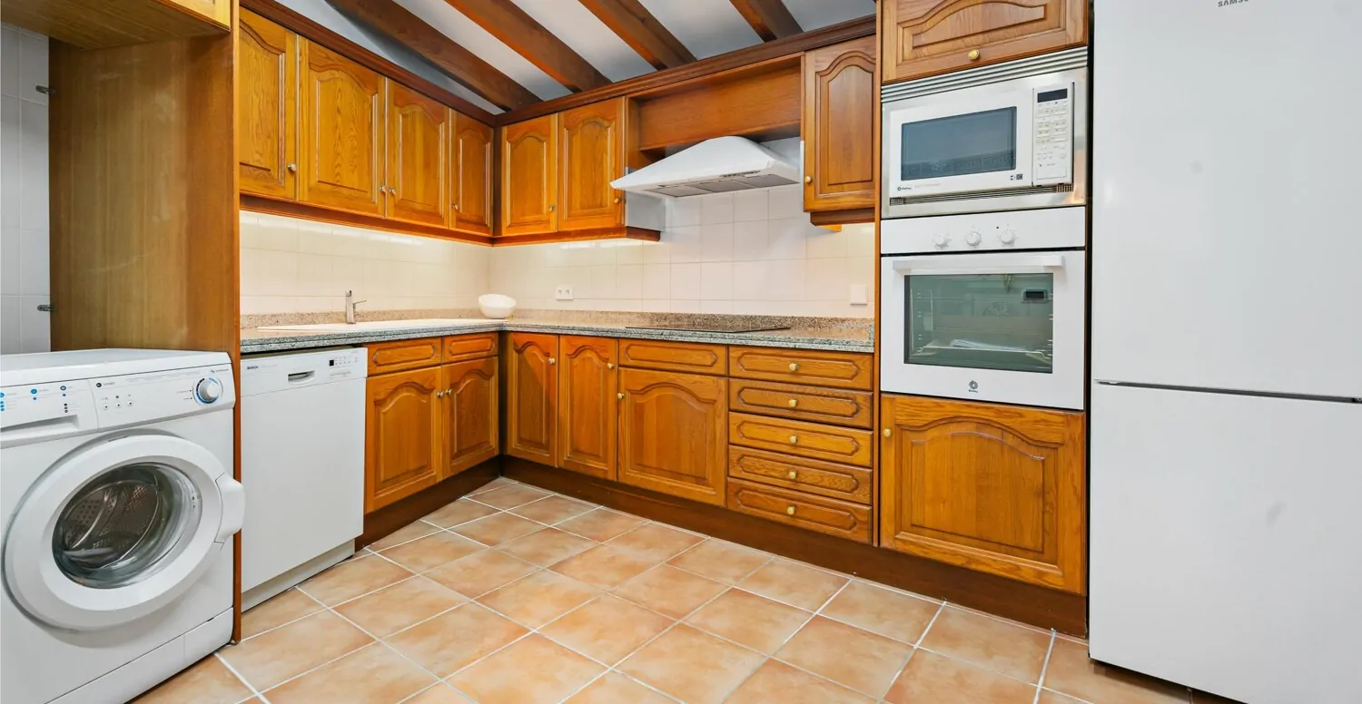 Dorfhaus-in-Meeresnähe-in-Puerto-de-Pollensa