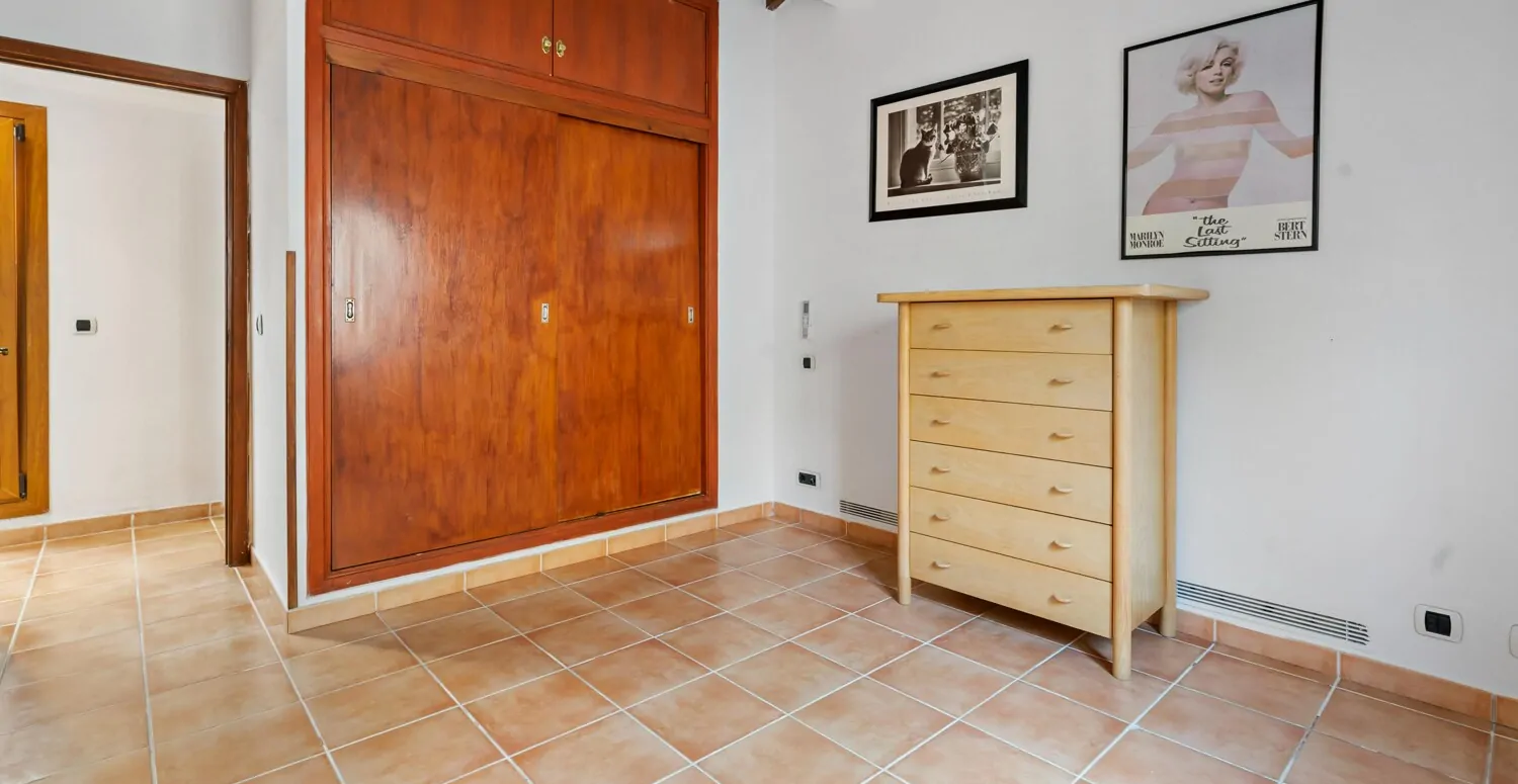 Dorfhaus-in-Meeresnähe-in-Puerto-de-Pollensa