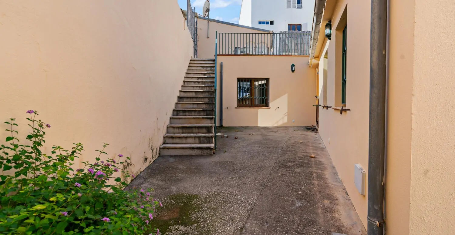 Dorfhaus-in-Meeresnähe-in-Puerto-de-Pollensa