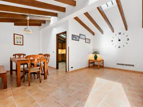 Casa-de-pueblo-cerca-del-mar-en-Puerto-de-Pollensa