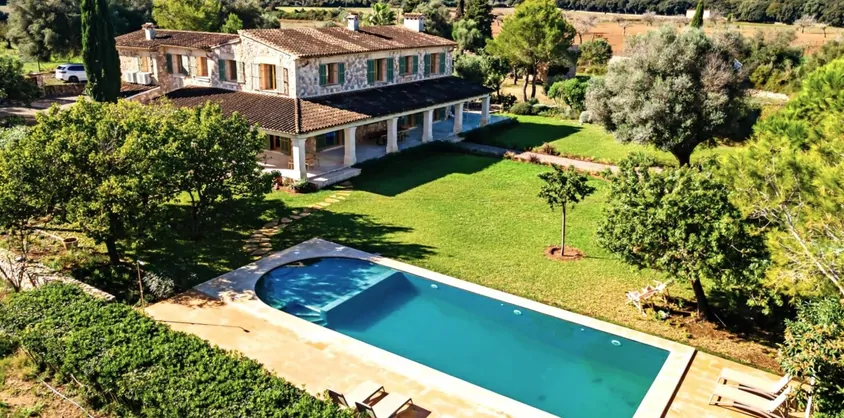 von Poll Immobilien GmbH