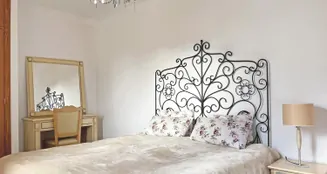 von_poll_real_estate_property_ES265747_image_17