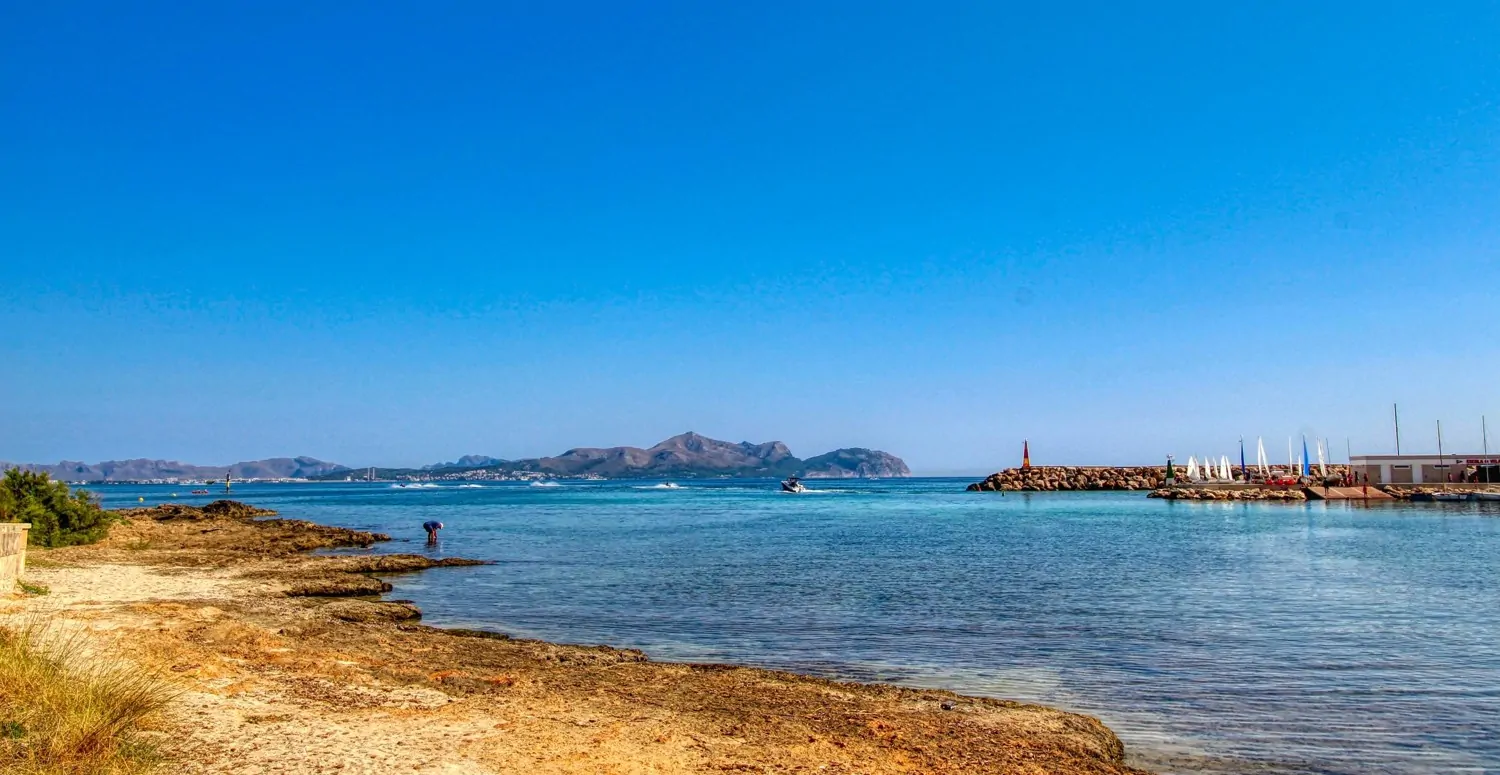 SECRET MARKETING Interessante Immobilie mit spektakulärem Blick auf die Bucht von Alcúdia in Muro