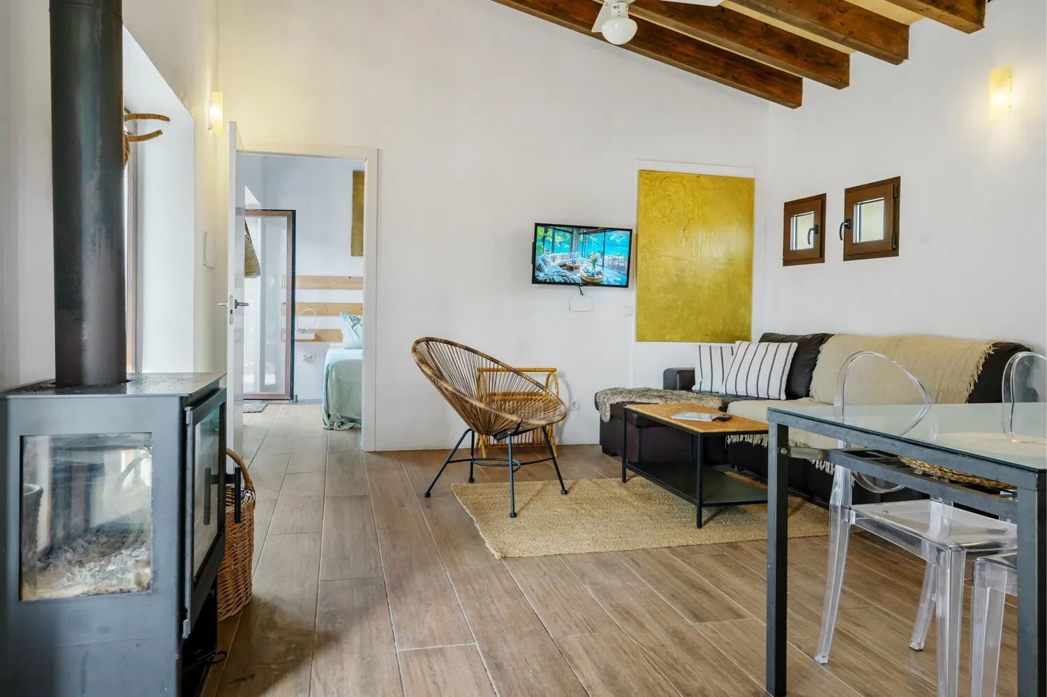 Living room-kitchen