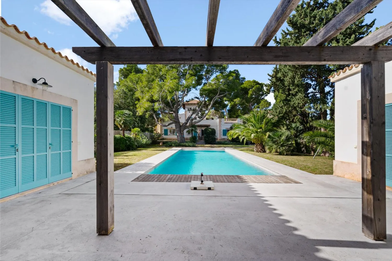 Pool und Garten