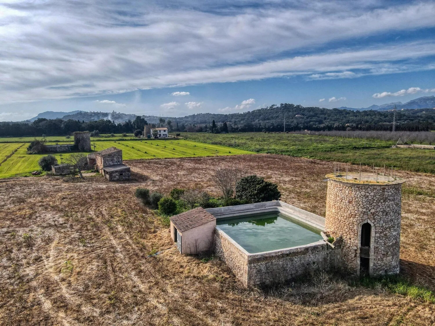 Tower and safareig