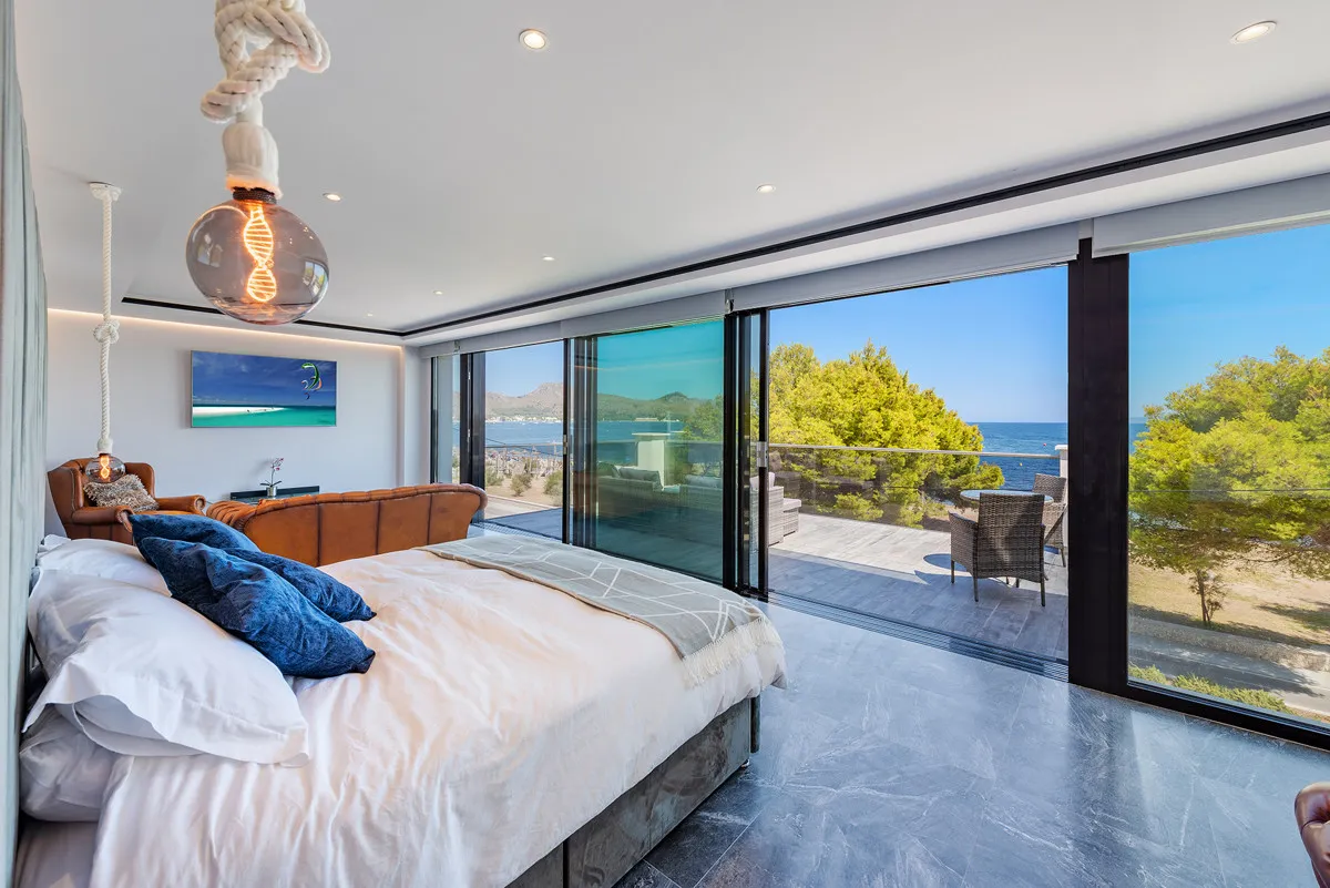 Luxury-sea-front-villa-in-Port-of-Pollensa