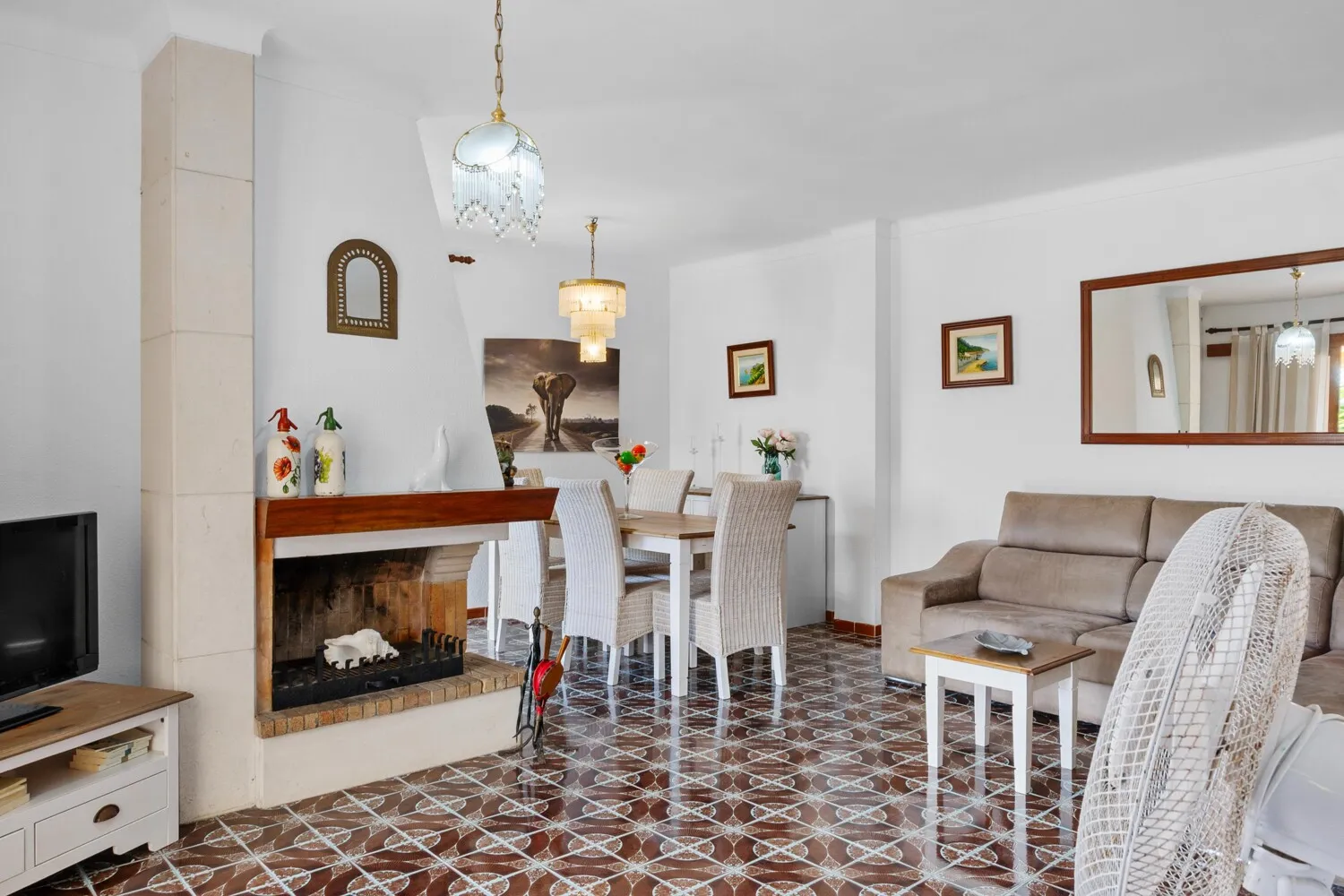 Living-dining room