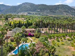 Schöne Finca mit Haupthaus und Gästehaus bei Campanet