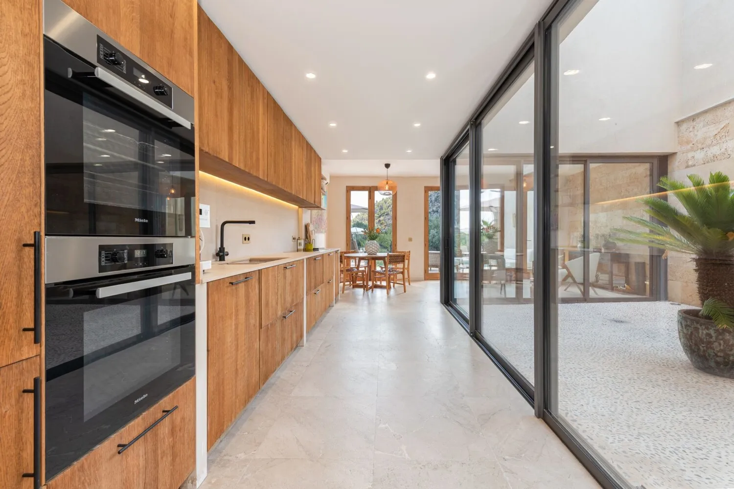 Salon, cocina-comedor