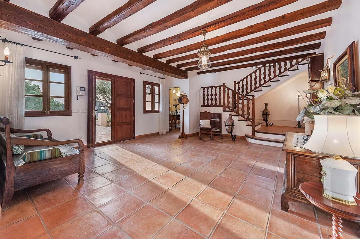 Villa-with-sea-views-in-Escorca