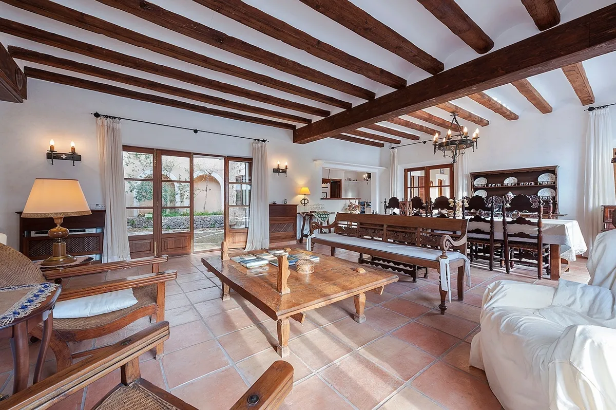 Villa-with-sea-views-in-Escorca