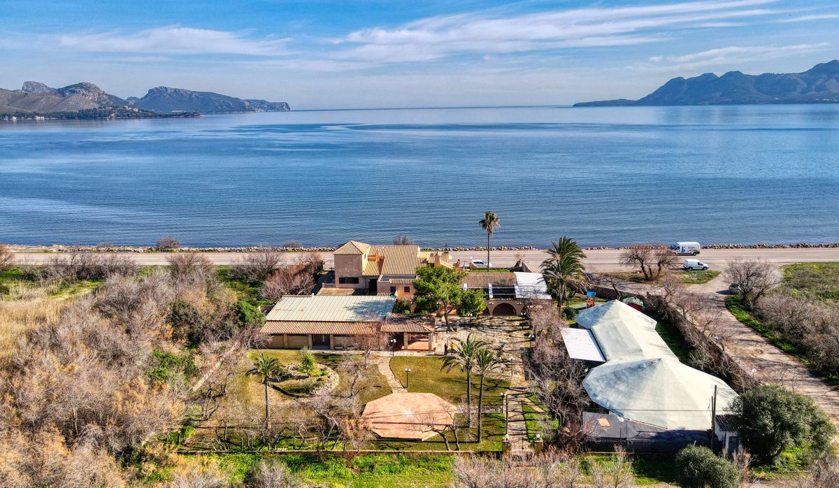 fantastisches-haus-und-restaurant-direkt-am-meer-in-puerto-pollensa
