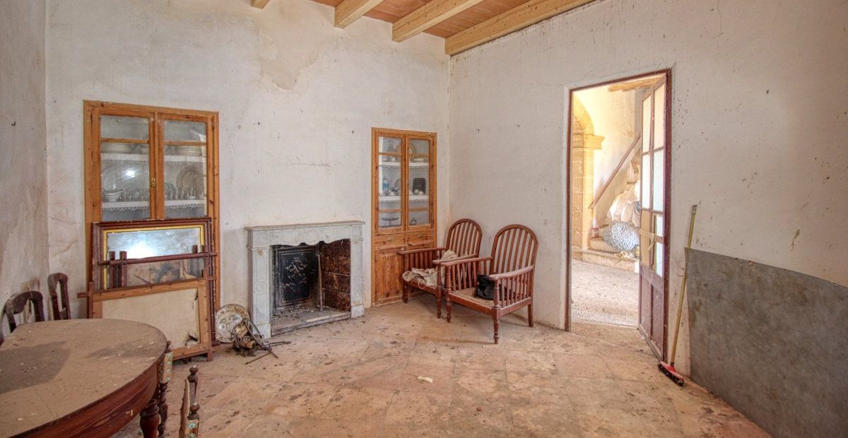 fantastischer-historischer-finca-besitz-aus-dem-jahr-1834-in-sant-llorenç-des-cardassar-mit-möglichkeit-der-lizenz-für-eine-kleine-landhotel-investition