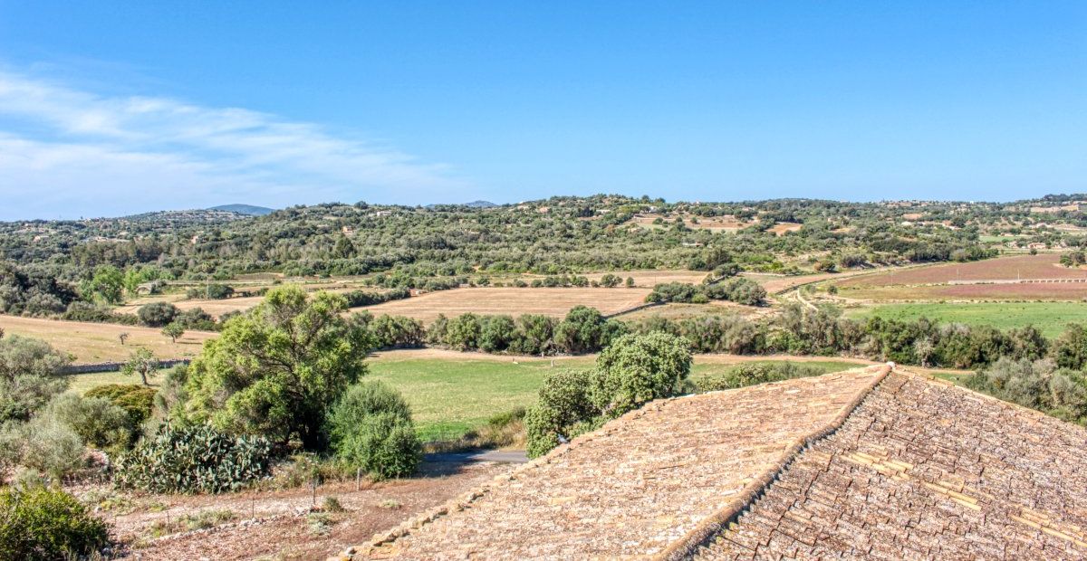 fantastischer-historischer-finca-besitz-aus-dem-jahr-1834-in-sant-llorenç-des-cardassar-mit-möglichkeit-der-lizenz-für-eine-kleine-landhotel-investition