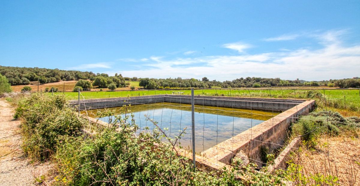 fantastischer-historischer-finca-besitz-aus-dem-jahr-1834-in-sant-llorenç-des-cardassar-mit-möglichkeit-der-lizenz-für-eine-kleine-landhotel-investition