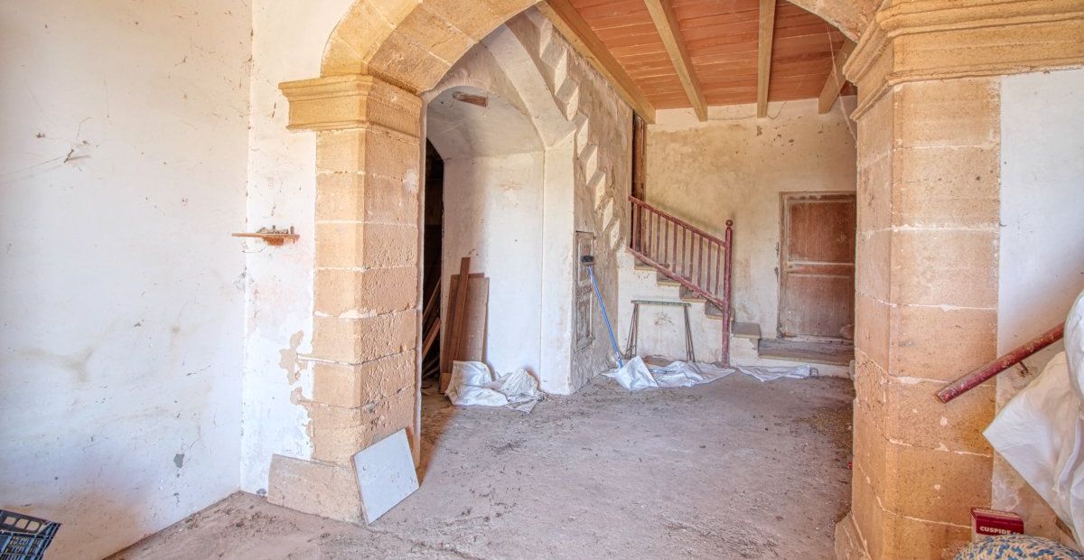 fantastischer-historischer-finca-besitz-aus-dem-jahr-1834-in-sant-llorenç-des-cardassar-mit-möglichkeit-der-lizenz-für-eine-kleine-landhotel-investition