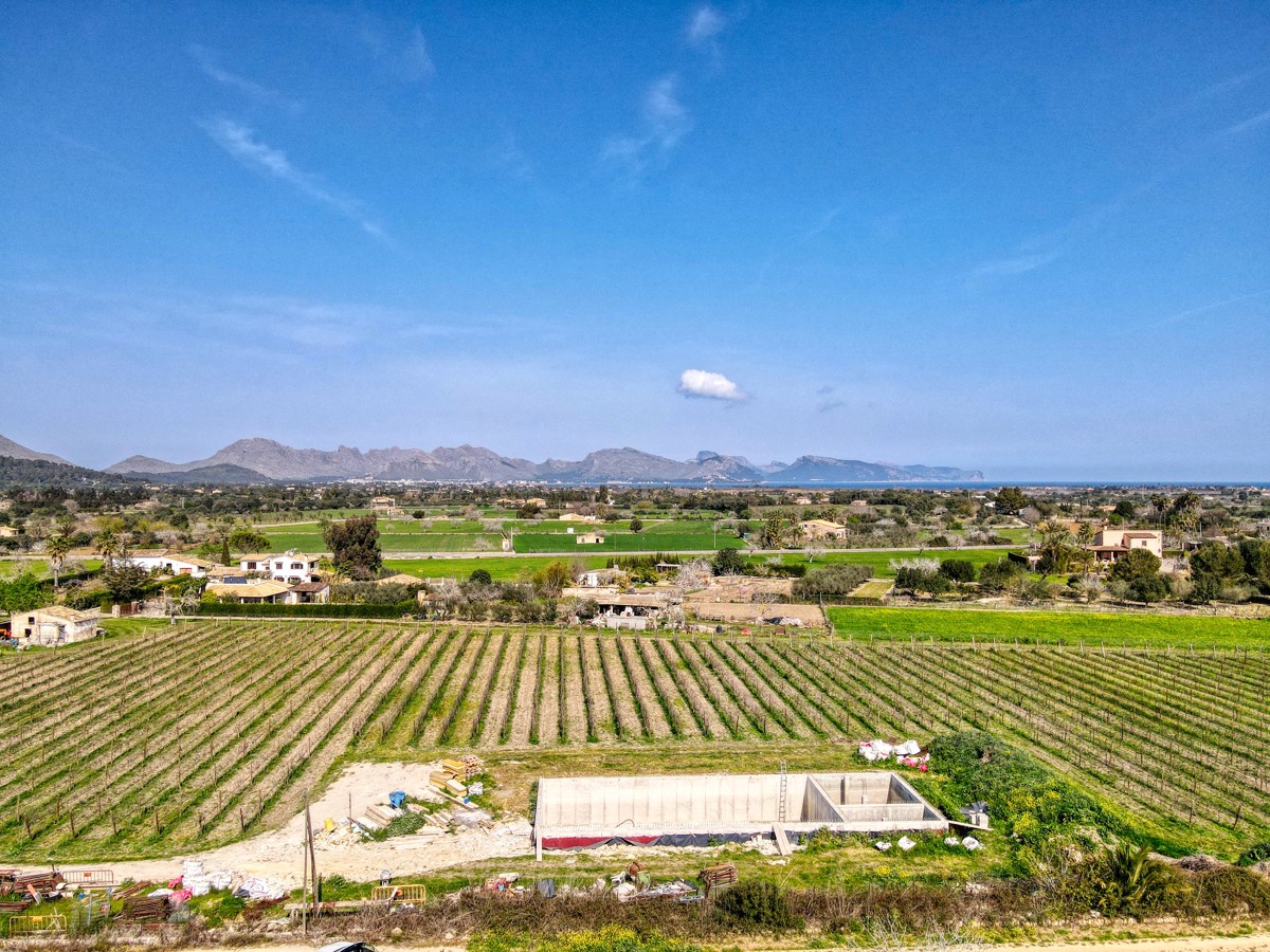 Fantástico proyecto de finca de lujo con viñedo propio entre Pollensa y Alcudia