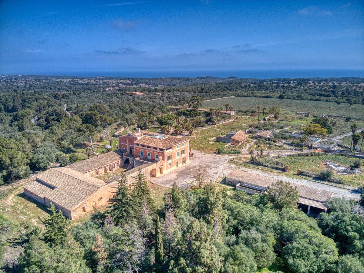 Majestätisches-Anwesen-mit-Meerblick-bei-Son-Macia-mit-grossem-Potential- als Luxuslandhotel- in- Laufdistanz-zu-den-schönsten-Buchten-Mallorcas